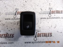 BMW 2 F46 Przyciski sterowania fotela 9290728