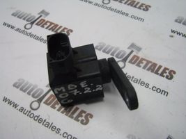 Mercedes-Benz E W211 Sensore di livello faro/fanale A0105427717