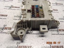 Lexus LS 430 Sulakemoduuli 8273050090