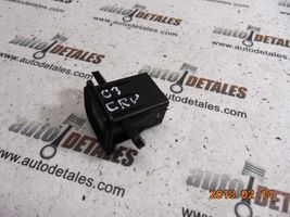 Honda CR-V Tailgate opening switch M08525