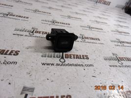 Honda CR-V Tailgate opening switch M08525