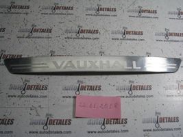 Vauxhall Insignia A Etuoven kynnyksen suojalista 13272116