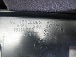 Mercedes-Benz ML W164 Garniture panneau inférieur de tableau de bord A1646800617