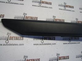 Toyota Yaris Barra luminosa targa del portellone del bagagliaio 768010D170