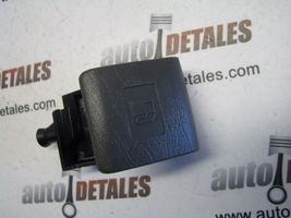 Toyota Sienna XL30 III Bouton d'ouverture de trappe à essence 7229308020