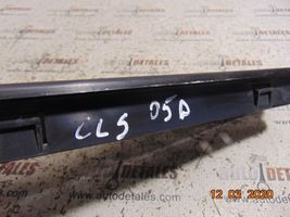 Mercedes-Benz CLS C219 Prese d'aria laterali fiancata A2118300042