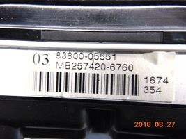 Toyota Avensis T250 Compteur de vitesse tableau de bord 8380005551