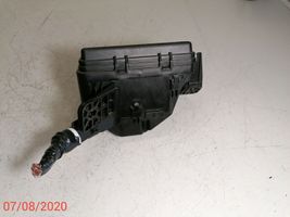 Toyota Yaris Boîte à fusibles 826620DA70