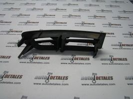 Toyota Avensis Verso Grille antibrouillard avant 