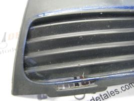 Toyota Avensis Verso Etupuskurin alempi jäähdytinsäleikkö 5212844060