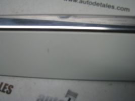 Mercedes-Benz GL X164 Listón embellecedor de la puerta delantera (moldura) A1646902862