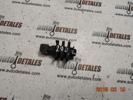 Toyota Avensis T220 Sensore temperatura del liquido di raffreddamento 8348205010