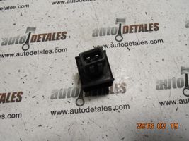 Toyota Avensis T220 Sensore temperatura del liquido di raffreddamento 8348205010