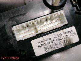 Suzuki Grand Vitara I Monitori/näyttö/pieni näyttö 3678052J00