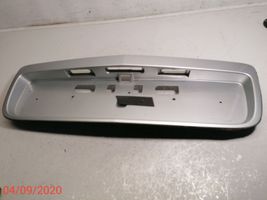 Nissan Primera Garniture de hayon 84810AU300