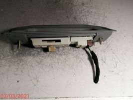Peugeot 806 Lampka podsufitki tylna 1472342077