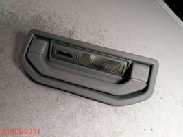 Peugeot 806 Lampka podsufitki tylna 1472342077