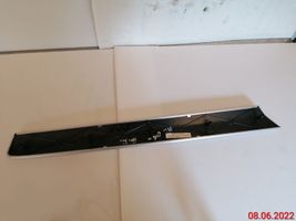 Mercedes-Benz GL X164 Baguette moulure de porte arrière a1647300522