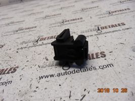 Mercedes-Benz E W210 Fixation de radiateur A2105040146