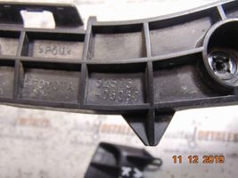 Toyota Avensis T270 Support de pare-chocs arrière 52575-05060