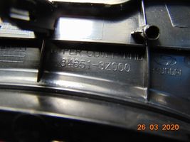 Hyundai i40 Vaihteenvalitsimen kehys verhoilu muovia 846513Z000