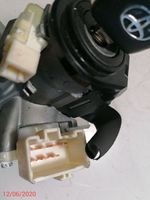 Toyota Avensis T270 Ignition lock 8978305030