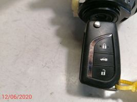 Toyota Avensis T270 Užvedimo spynelė 8978305030