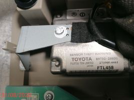 Toyota Avensis T270 Innenraumbeleuchtung vorne 89732-20031