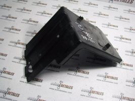 Mitsubishi Lancer Support boîte de batterie MR516125