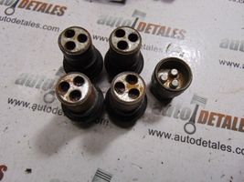 Toyota Avensis T250 Dadi antifurto e blocco ruota 