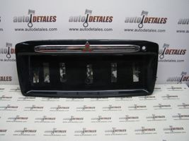 Mitsubishi Space Wagon Tailgate trim MR275638