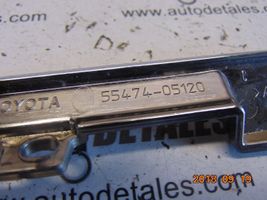 Toyota Avensis T270 Kojelaudan hansikaslokeron lista 55474-05120