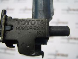 Toyota Avensis T220 Turboahtimen magneettiventtiili 9091012219