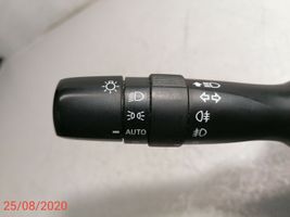 Toyota Avensis T270 Leva/interruttore dell’indicatore di direzione e tergicristallo 17F373