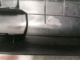 Toyota Avensis T270 Takaoven kynnyksen suojalista 6791705060