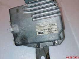 Toyota Corolla Verso E121 Vairo stiprintuvo valdymo blokas 8965002090