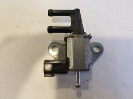 Nissan Juke I F15 Valve vacuum K5T48584