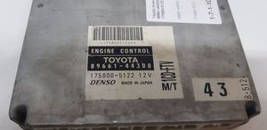 Toyota Avensis T220 Moottorin ohjainlaite/moduuli 8966144300