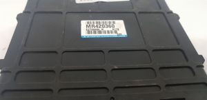 Mitsubishi Carisma Engine control unit/module MR420360