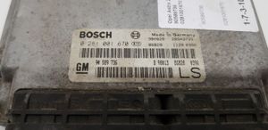 Opel Astra G Calculateur moteur ECU 0281001670