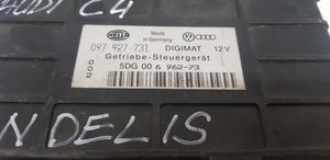 Audi 100 S4 C4 Moottorin ohjainlaite/moduuli 097927731