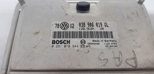 Volkswagen PASSAT B5.5 Centralina/modulo del motore 038906019GL