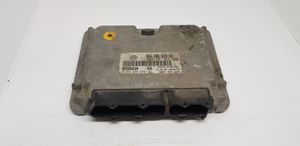 Volkswagen New Beetle Calculateur moteur ECU 06A906018AD