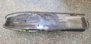 Opel Vectra B Speedometer (instrument cluster) 09134517LB