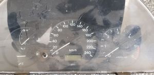 Mazda 626 Tachimetro (quadro strumenti) 
