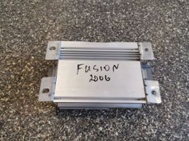 Ford Fusion Wzmacniacz audio 8A5T18C808AB