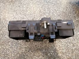 Ford Edge II Module de fusibles F2GT14A067BD