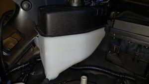 Hyundai Santa Fe Coolant expansion tank/reservoir 