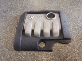Volkswagen Golf V Moottorin koppa 03G103925AN