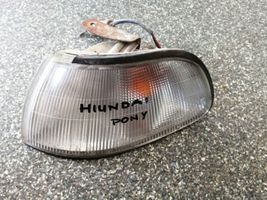 Hyundai Pony Priekšējais pagrieziena lukturis 01916